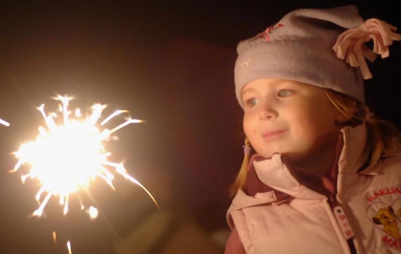 Ура, каникулы! Пиротехника, которую можно запускать с детьми - Екатеринбург | ekb.salutsklad.ru